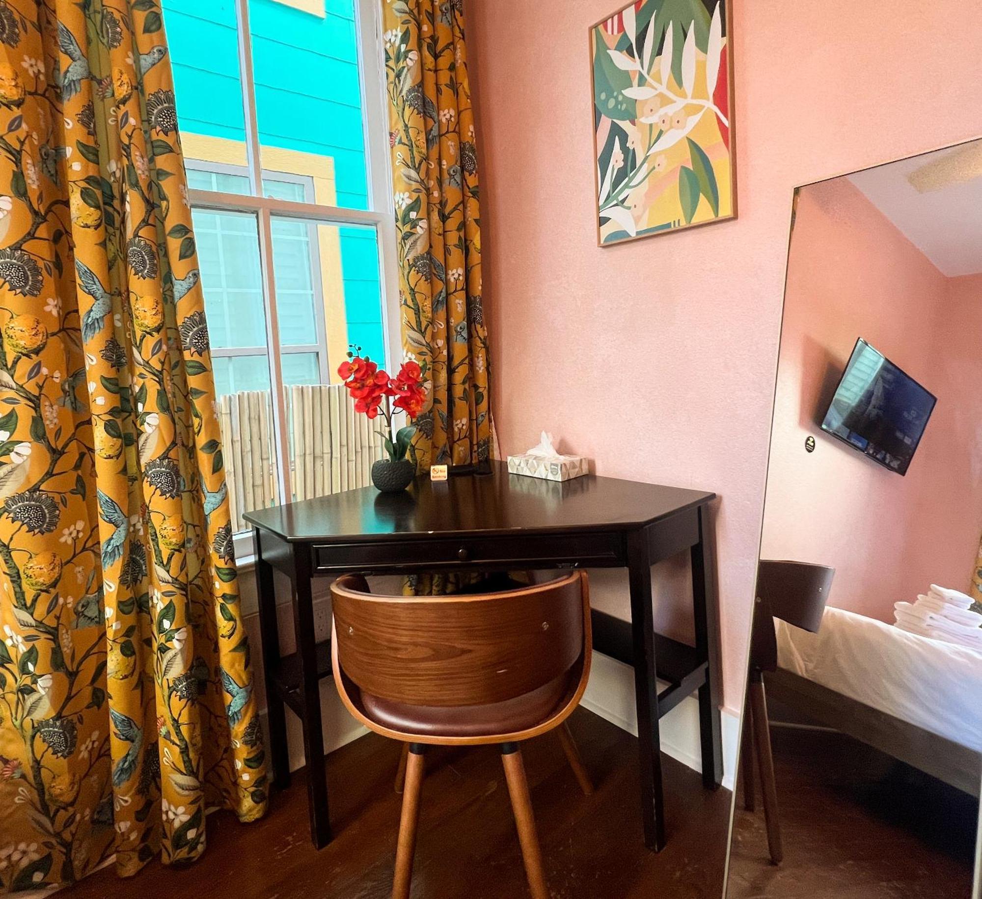 Hotel Lotus Galveston Esterno foto